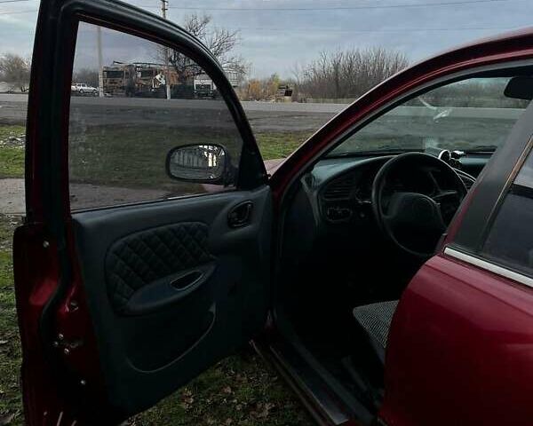 Червоний ЗАЗ Sens, об'ємом двигуна 1.3 л та пробігом 154 тис. км за 1495 $, фото 1 на Automoto.ua