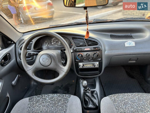 Червоний ЗАЗ Sens, об'ємом двигуна 1.3 л та пробігом 74 тис. км за 2600 $, фото 7 на Automoto.ua