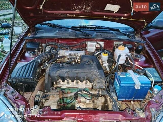 Красный ЗАЗ Сенс, объемом двигателя 1.3 л и пробегом 65 тыс. км за 2500 $, фото 3 на Automoto.ua