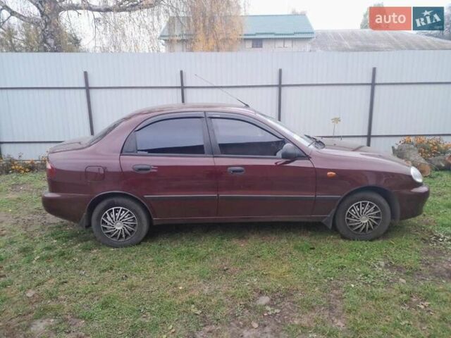 Красный ЗАЗ Сенс, объемом двигателя 1.3 л и пробегом 42 тыс. км за 3100 $, фото 1 на Automoto.ua