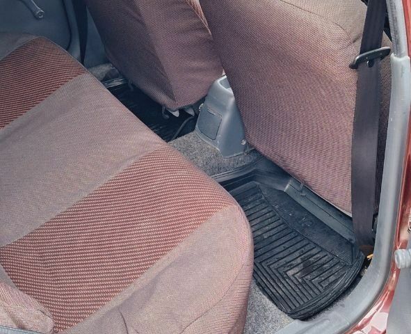 Красный ЗАЗ Сенс, объемом двигателя 1.3 л и пробегом 88 тыс. км за 2200 $, фото 8 на Automoto.ua