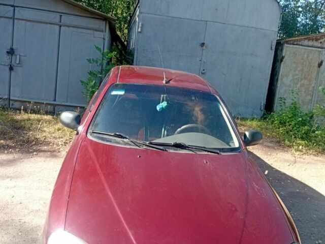 Красный ЗАЗ Сенс, объемом двигателя 1.3 л и пробегом 150 тыс. км за 1898 $, фото 5 на Automoto.ua