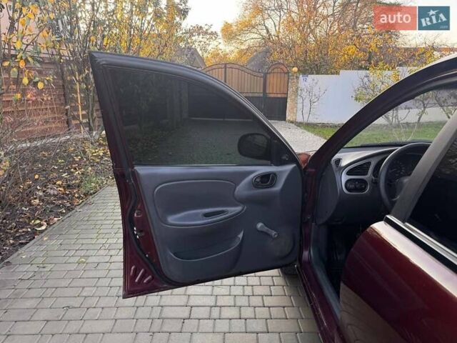 Красный ЗАЗ Сенс, объемом двигателя 1.3 л и пробегом 99 тыс. км за 2100 $, фото 8 на Automoto.ua