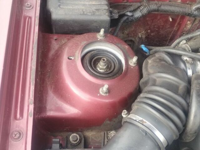 Красный ЗАЗ Сенс, объемом двигателя 1.3 л и пробегом 141 тыс. км за 2150 $, фото 7 на Automoto.ua