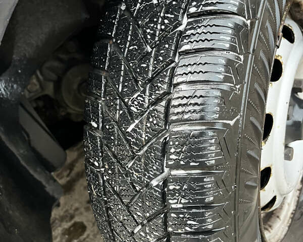 Червоний ЗАЗ Sens, об'ємом двигуна 1.3 л та пробігом 85 тис. км за 2200 $, фото 10 на Automoto.ua