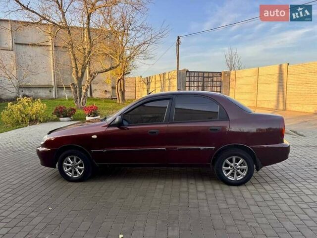 Красный ЗАЗ Сенс, объемом двигателя 1.3 л и пробегом 99 тыс. км за 2100 $, фото 1 на Automoto.ua