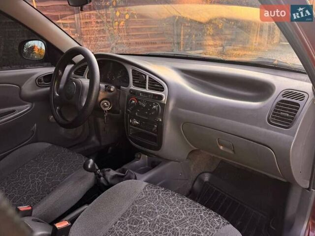 Красный ЗАЗ Сенс, объемом двигателя 1.3 л и пробегом 99 тыс. км за 2100 $, фото 16 на Automoto.ua