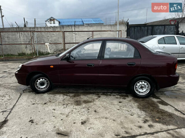 Червоний ЗАЗ Sens, об'ємом двигуна 1.3 л та пробігом 85 тис. км за 2200 $, фото 2 на Automoto.ua