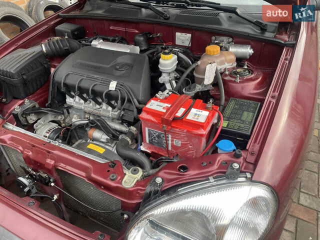 Червоний ЗАЗ Sens, об'ємом двигуна 1.3 л та пробігом 30 тис. км за 3450 $, фото 14 на Automoto.ua