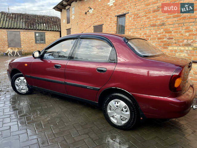 Червоний ЗАЗ Sens, об'ємом двигуна 1.3 л та пробігом 30 тис. км за 3450 $, фото 4 на Automoto.ua