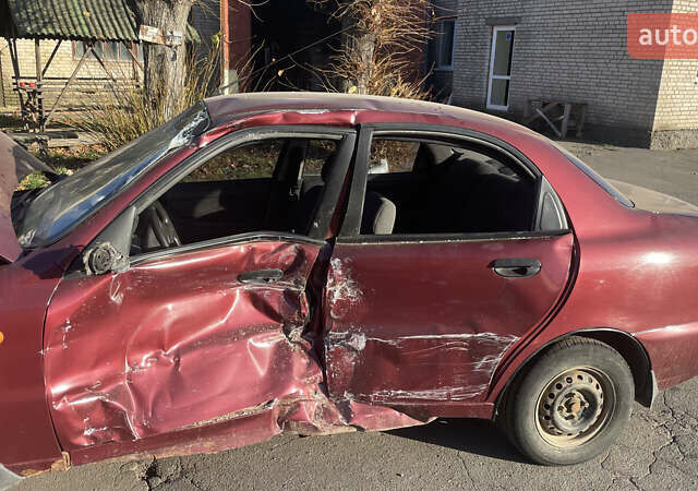 Красный ЗАЗ Сенс, объемом двигателя 1.3 л и пробегом 104 тыс. км за 900 $, фото 5 на Automoto.ua