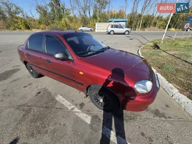 Красный ЗАЗ Сенс, объемом двигателя 1.3 л и пробегом 65 тыс. км за 3000 $, фото 1 на Automoto.ua