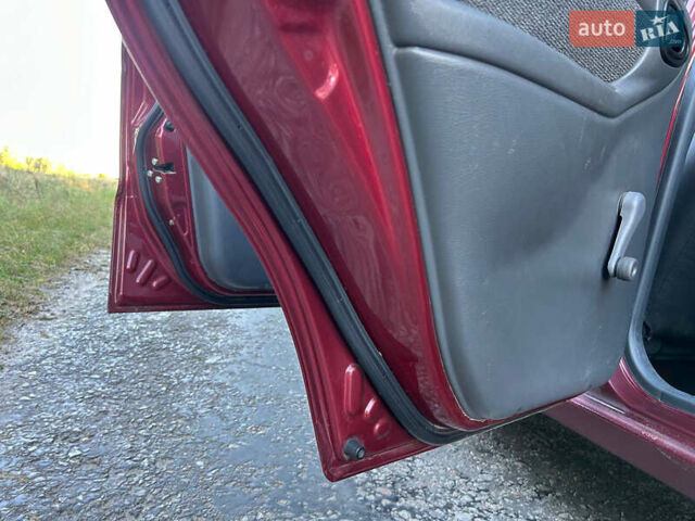 Червоний ЗАЗ Sens, об'ємом двигуна 1.3 л та пробігом 139 тис. км за 2250 $, фото 13 на Automoto.ua