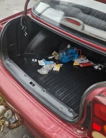 Червоний ЗАЗ Sens, об'ємом двигуна 1.3 л та пробігом 120 тис. км за 1250 $, фото 7 на Automoto.ua