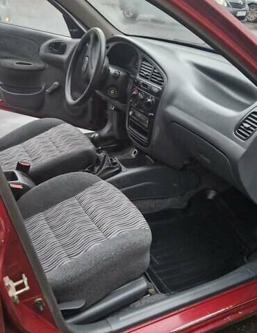 Червоний ЗАЗ Sens, об'ємом двигуна 1.3 л та пробігом 120 тис. км за 1250 $, фото 8 на Automoto.ua