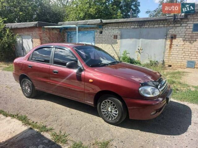 Червоний ЗАЗ Sens, об'ємом двигуна 1.3 л та пробігом 97 тис. км за 2300 $, фото 3 на Automoto.ua