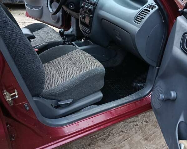 Червоний ЗАЗ Sens, об'ємом двигуна 1.3 л та пробігом 54 тис. км за 2850 $, фото 1 на Automoto.ua