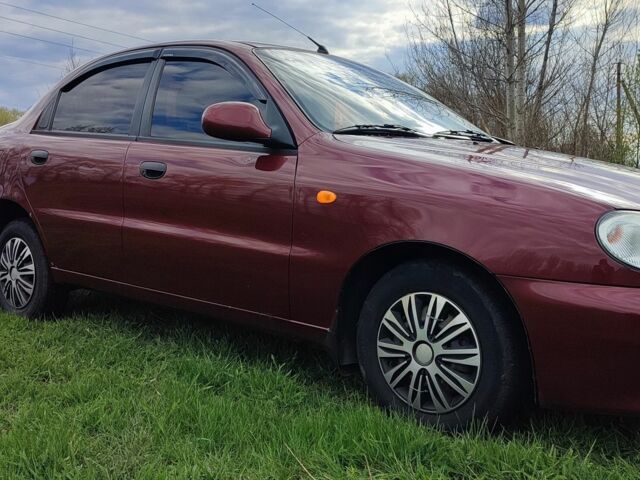 Красный ЗАЗ Сенс, объемом двигателя 1.3 л и пробегом 120 тыс. км за 2800 $, фото 4 на Automoto.ua