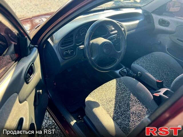 Красный ЗАЗ Сенс, объемом двигателя 1.3 л и пробегом 80 тыс. км за 1800 $, фото 7 на Automoto.ua