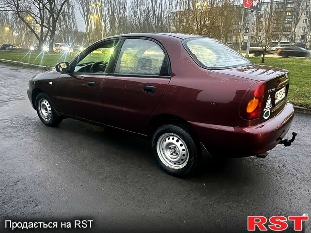 Красный ЗАЗ Сенс, объемом двигателя 1.3 л и пробегом 150 тыс. км за 4000 $, фото 3 на Automoto.ua