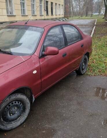 Червоний ЗАЗ Sens, об'ємом двигуна 1.3 л та пробігом 120 тис. км за 1250 $, фото 3 на Automoto.ua