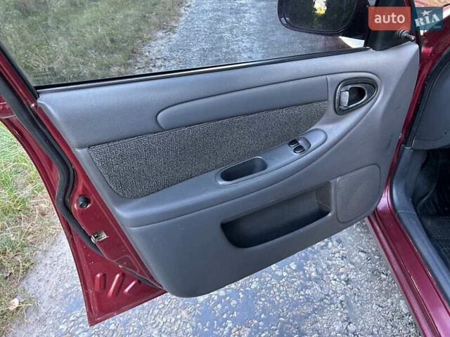 Червоний ЗАЗ Sens, об'ємом двигуна 1.3 л та пробігом 139 тис. км за 2250 $, фото 21 на Automoto.ua