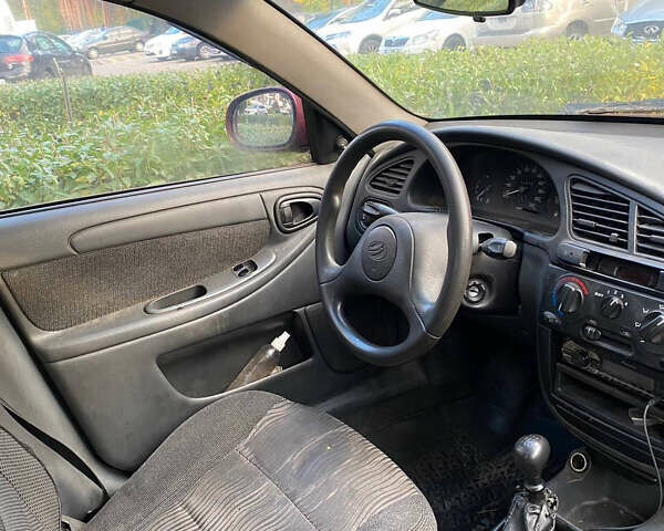 Червоний ЗАЗ Sens, об'ємом двигуна 1.3 л та пробігом 370 тис. км за 1150 $, фото 7 на Automoto.ua