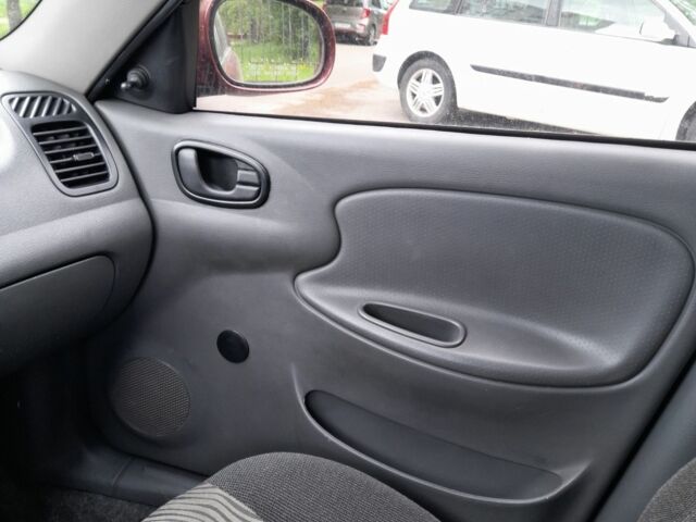 Красный ЗАЗ Сенс, объемом двигателя 1.3 л и пробегом 152 тыс. км за 2400 $, фото 22 на Automoto.ua