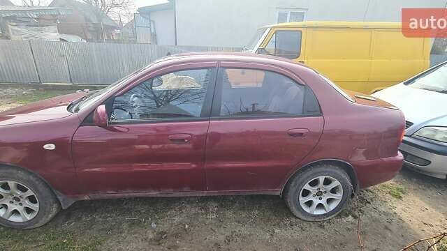 Красный ЗАЗ Сенс, объемом двигателя 2 л и пробегом 122 тыс. км за 2800 $, фото 5 на Automoto.ua
