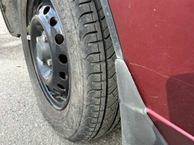 ЗАЗ Сенс 2013 в Кременчуге на Automoto.ua Красный ЗАЗ Сенс, объемом двигателя 1.3 л и пробегом 71 тыс. км за 2600 $, фото 6 на Automoto.ua