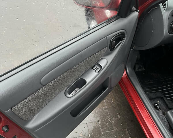 Красный ЗАЗ Сенс, объемом двигателя 1.3 л и пробегом 69 тыс. км за 2850 $, фото 14 на Automoto.ua