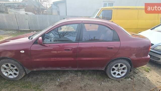 Красный ЗАЗ Сенс, объемом двигателя 2 л и пробегом 122 тыс. км за 2800 $, фото 6 на Automoto.ua
