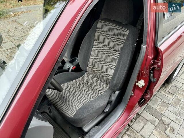 Червоний ЗАЗ Sens, об'ємом двигуна 1.3 л та пробігом 45 тис. км за 3200 $, фото 11 на Automoto.ua