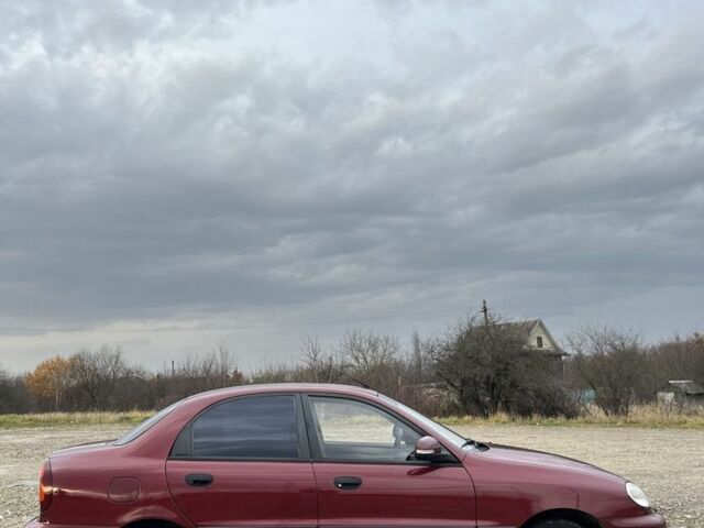 Червоний ЗАЗ Sens, об'ємом двигуна 1.3 л та пробігом 70 тис. км за 2799 $, фото 4 на Automoto.ua