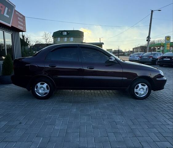 Красный ЗАЗ Сенс, объемом двигателя 1.3 л и пробегом 31 тыс. км за 3600 $, фото 2 на Automoto.ua