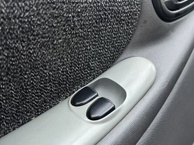 Червоний ЗАЗ Sens, об'ємом двигуна 1.3 л та пробігом 70 тис. км за 2799 $, фото 18 на Automoto.ua