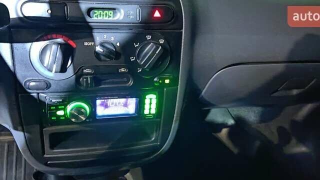 Червоний ЗАЗ Sens, об'ємом двигуна 1.3 л та пробігом 87 тис. км за 3650 $, фото 1 на Automoto.ua