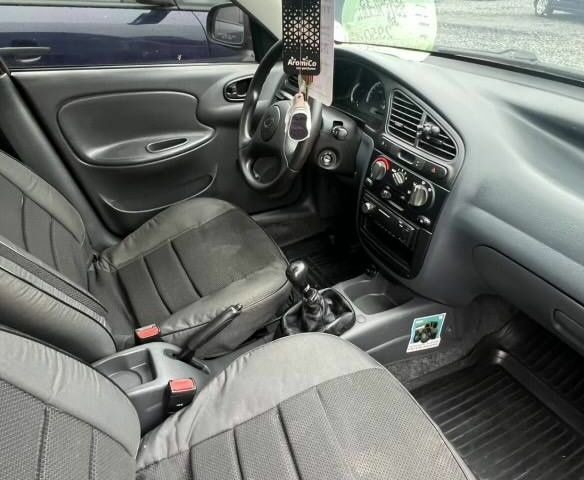 Красный ЗАЗ Сенс, объемом двигателя 0 л и пробегом 89 тыс. км за 2800 $, фото 3 на Automoto.ua