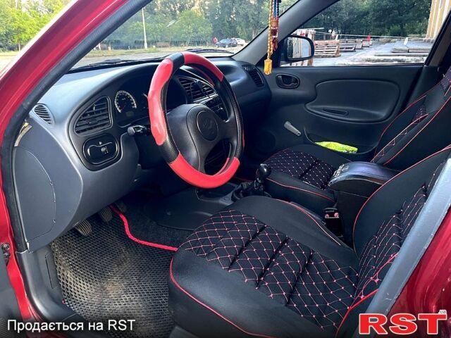Красный ЗАЗ Сенс, объемом двигателя 1.3 л и пробегом 32 тыс. км за 3800 $, фото 7 на Automoto.ua