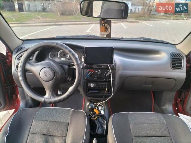 Красный ЗАЗ Сенс, объемом двигателя 1.3 л и пробегом 163 тыс. км за 2850 $, фото 4 на Automoto.ua