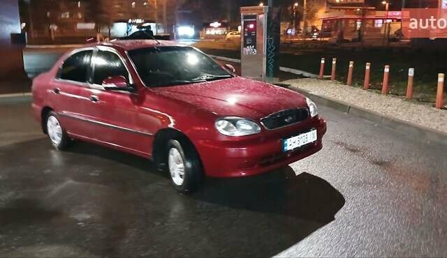 Червоний ЗАЗ Sens, об'ємом двигуна 1.3 л та пробігом 66 тис. км за 2000 $, фото 4 на Automoto.ua