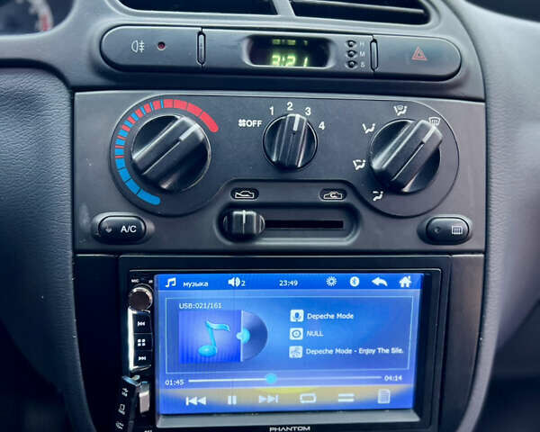 Красный ЗАЗ Сенс, объемом двигателя 1.3 л и пробегом 76 тыс. км за 3300 $, фото 17 на Automoto.ua