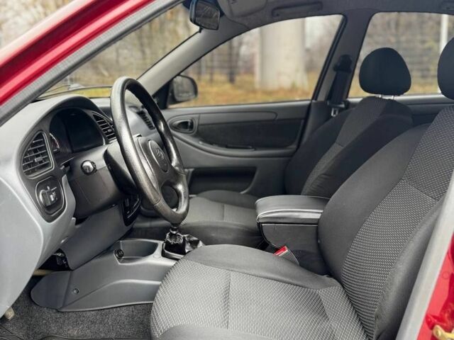 Красный ЗАЗ Сенс, объемом двигателя 1.3 л и пробегом 39 тыс. км за 3800 $, фото 6 на Automoto.ua