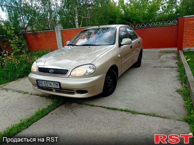 Желтый ЗАЗ Сенс, объемом двигателя 1.3 л и пробегом 185 тыс. км за 1999 $, фото 3 на Automoto.ua
