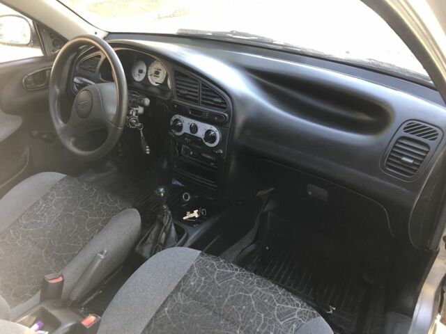 Сірий ЗАЗ Sens, об'ємом двигуна 1.3 л та пробігом 127 тис. км за 1900 $, фото 5 на Automoto.ua