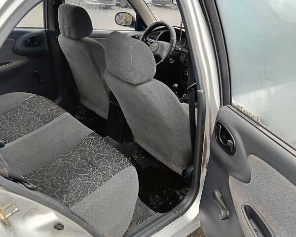 Сірий ЗАЗ Sens, об'ємом двигуна 1.3 л та пробігом 233 тис. км за 1100 $, фото 8 на Automoto.ua