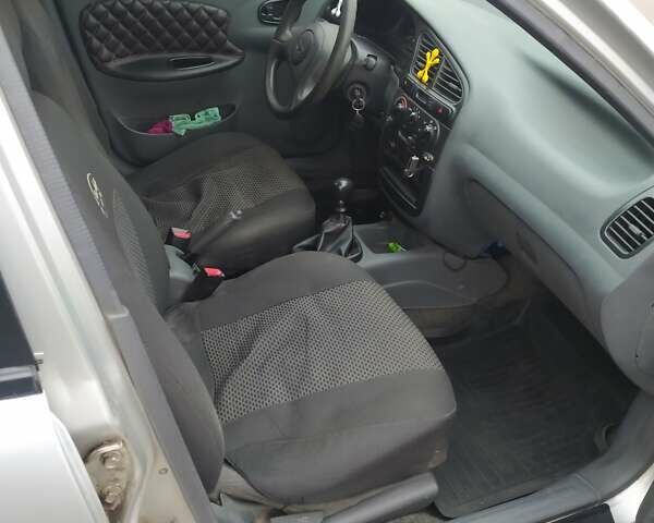 Сірий ЗАЗ Sens, об'ємом двигуна 1.3 л та пробігом 177 тис. км за 1500 $, фото 8 на Automoto.ua