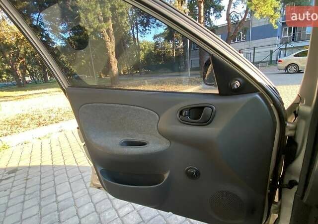 ЗАЗ Сенс 2007 в Горишние Плавни (Комсомольск) на Automoto.ua Серый ЗАЗ Сенс, объемом двигателя 1.3 л и пробегом 91 тыс. км за 3000 $, фото 7 на Automoto.ua