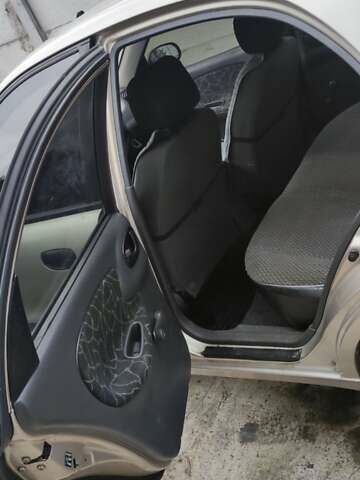 Серый ЗАЗ Сенс, объемом двигателя 1.3 л и пробегом 215 тыс. км за 2000 $, фото 3 на Automoto.ua