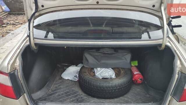 Серый ЗАЗ Сенс, объемом двигателя 1.3 л и пробегом 215 тыс. км за 2000 $, фото 9 на Automoto.ua